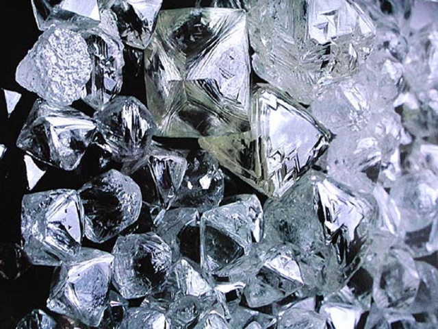 Diamond mining in the RF in 2013 increased by 8.5%, export - by 18.6%