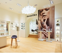 PANDORA в России и… в вашем магазине