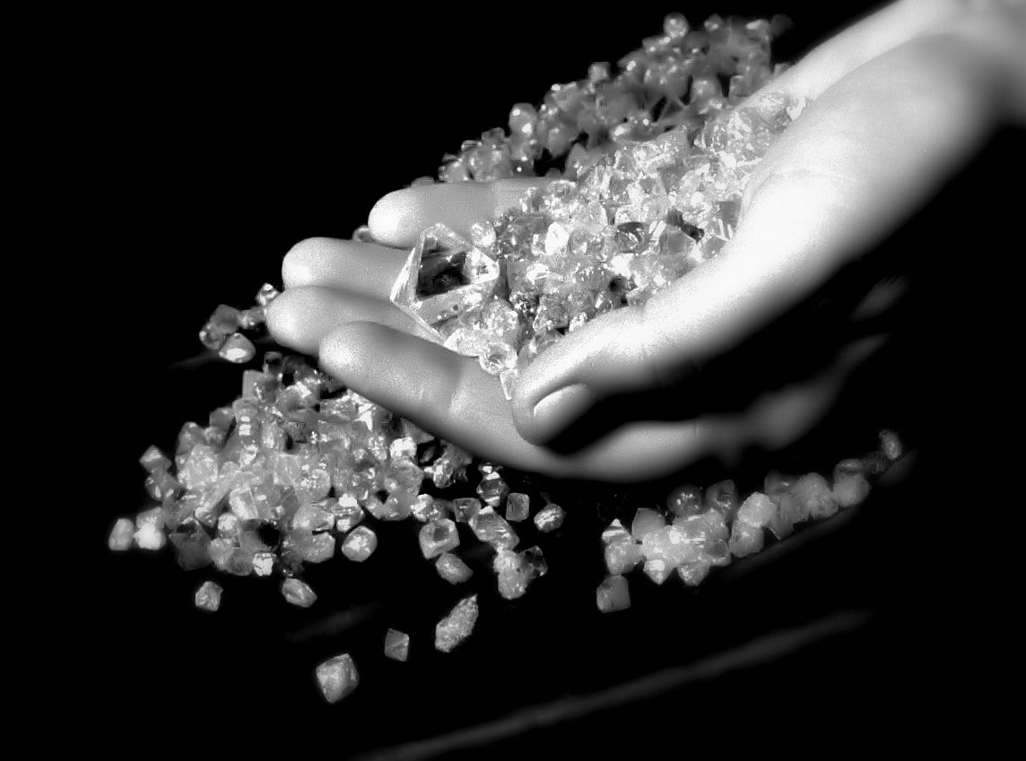 De Beers и АЛРОСА должны ограничить объемы продаж