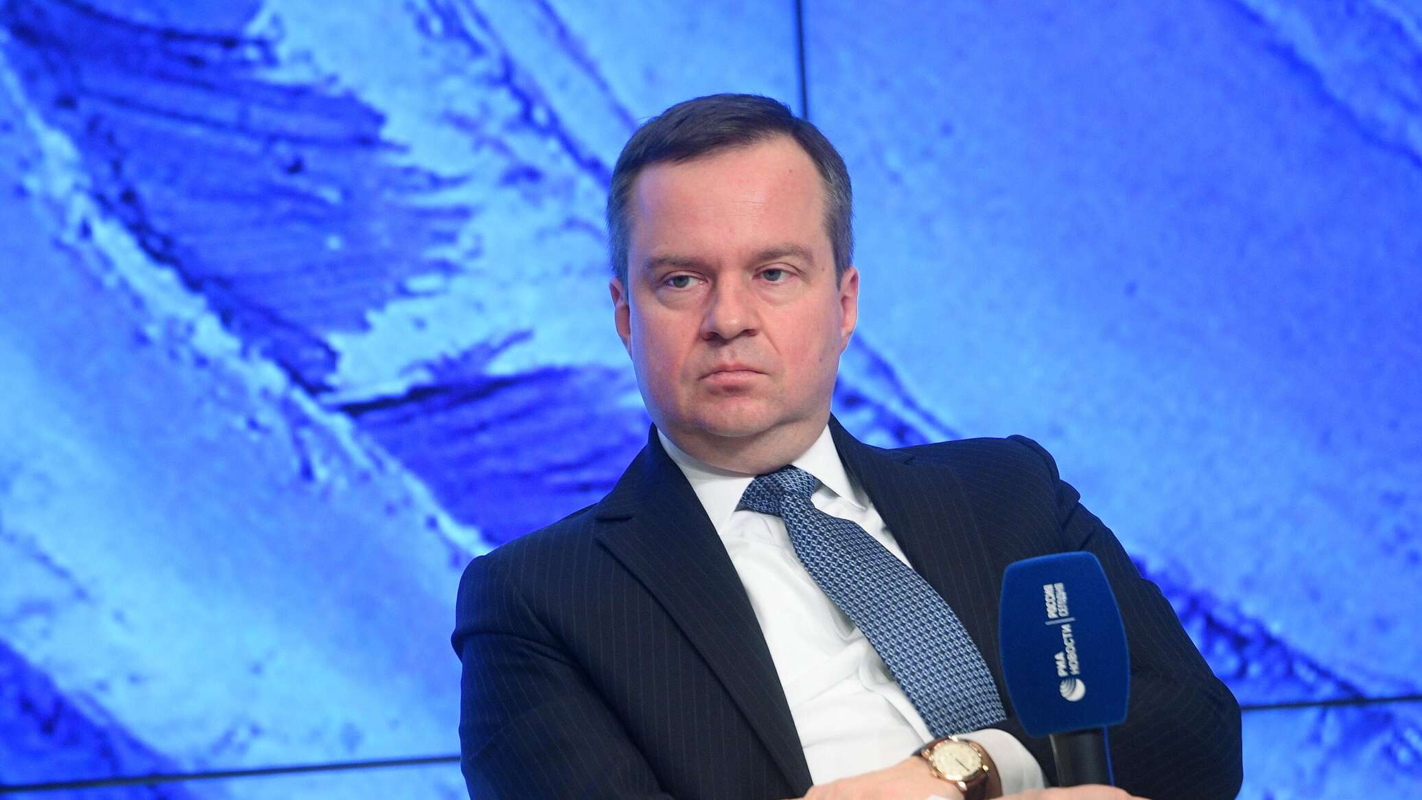 Российские власти отказались считать искусственные бриллианты драгоценными камнями