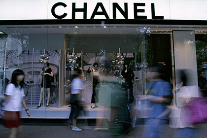 Chanel переманила конкурента из Louis Vuitton