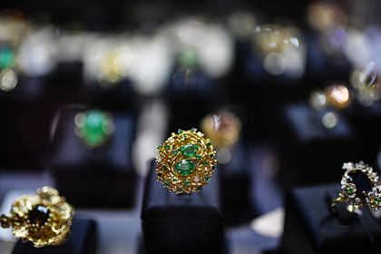 России понадобились драгоценности