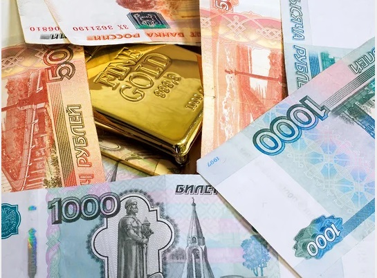 Золото борется со ставками