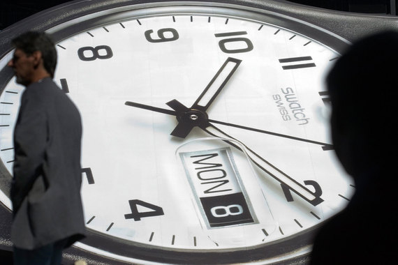 Продажи Swatch Group в 2015 году снизились на 0,9% из-за курсовых разниц