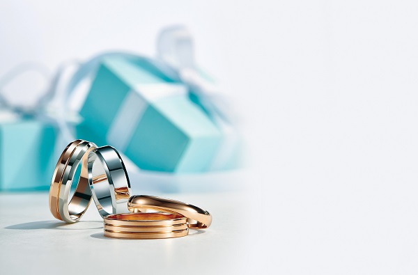 Обручальные кольца ADAMAS - популярное украшение от известного бренда