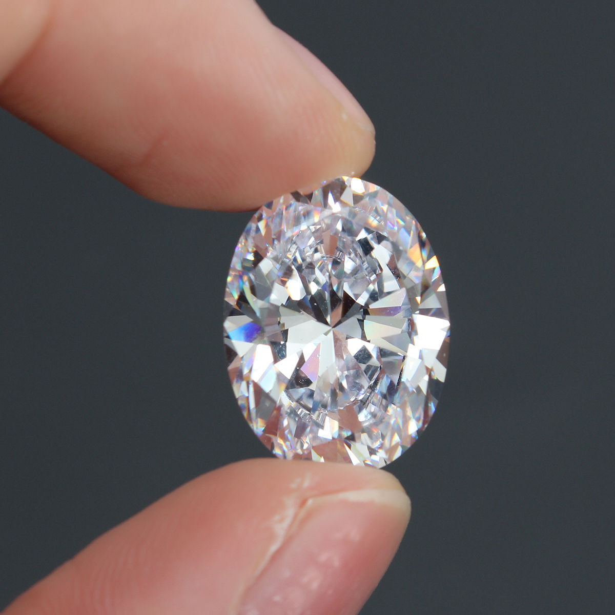 Алмаз цена. Vvs1 бриллиант. Муассанит камень. Искусственные Алмазы. Натуральный бриллиант.