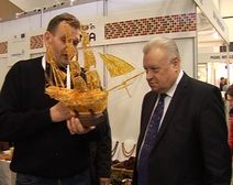 «Калининградский янтарный комбинат» и «Янтарный Ювелирпром» представили Россию на выставке «Amber trip» в Вильнюсе